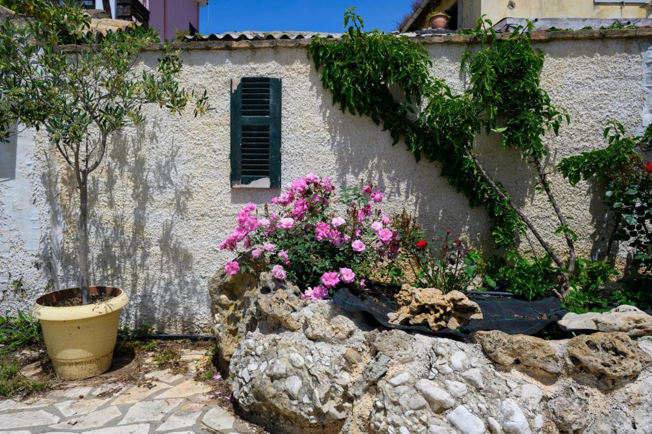 Harmony Corfu Apartments & Studios Luaran gambar